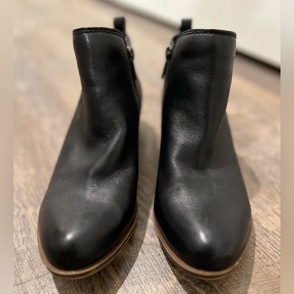 Lucky Brand Basel Leather Ankle Booties - Picture 7 of 9